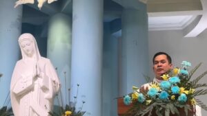 về bên Mẹ Núi Cúi - Núi Cúi